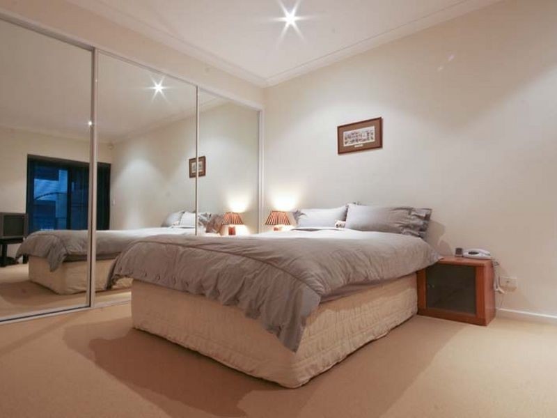 2/22 Saunders Street, East Perth WA 6004