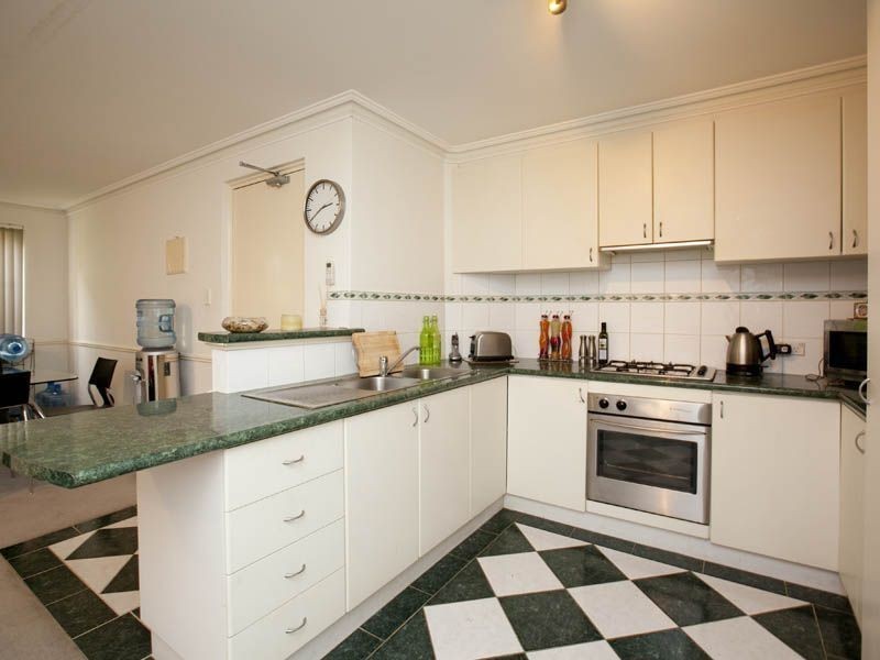 41/30 Bishops Row, East Perth WA 6004