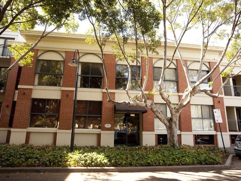 6/24 Saunders Street, East Perth WA 6004