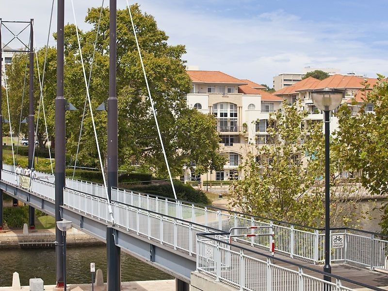 6/1 Henry Lawson Walk, East Perth WA 6004