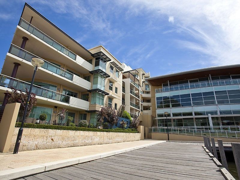 6/1 Henry Lawson Walk, East Perth WA 6004