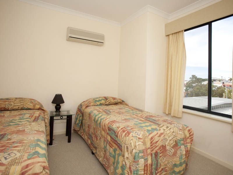 45/11 Regal Place, East Perth WA 6004