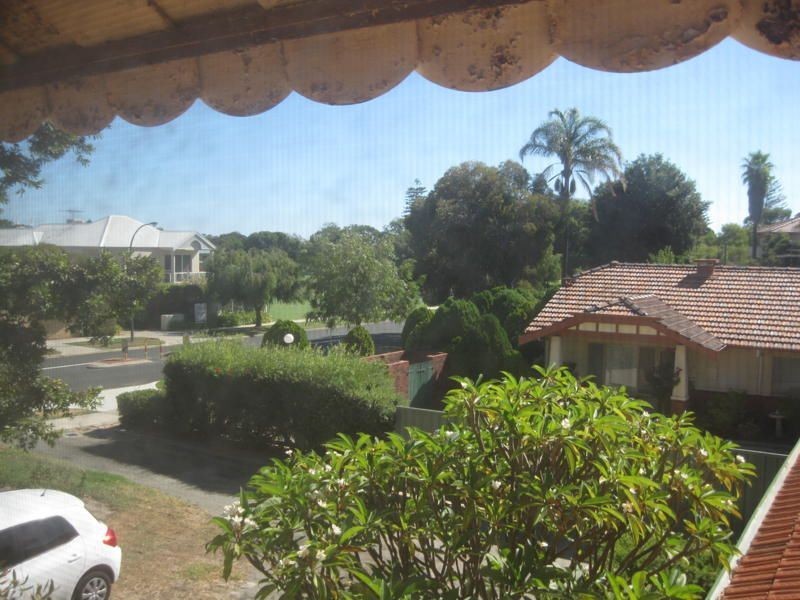 1/149 Labouchere Road, Como WA 6152