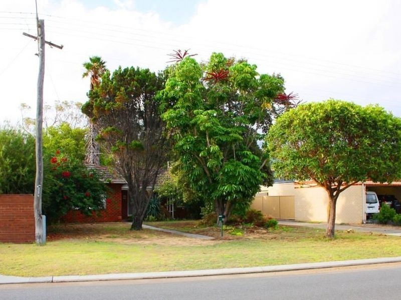 70 Jackson Avenue, Karrinyup WA 6018