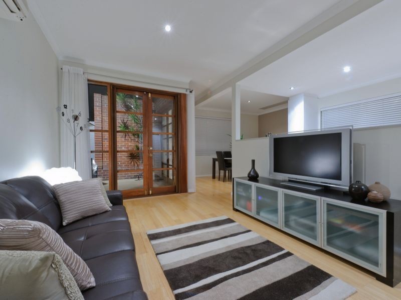 19D Wittenoom Street, East Perth WA 6004