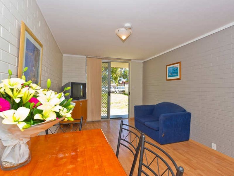 1/99 Herdsman Parade, Wembley WA 6014