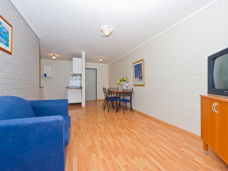 1/99 Herdsman Parade, Wembley WA 6014