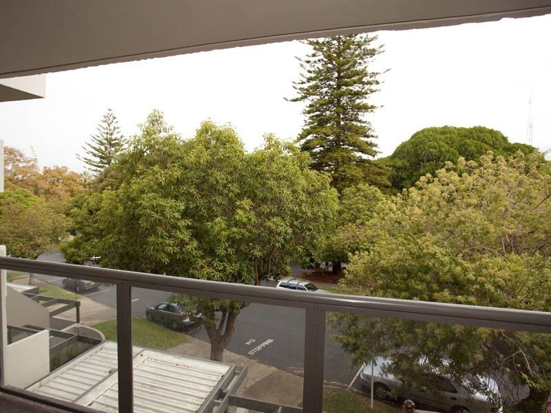 23/2 Goderich Street, East Perth WA 6004