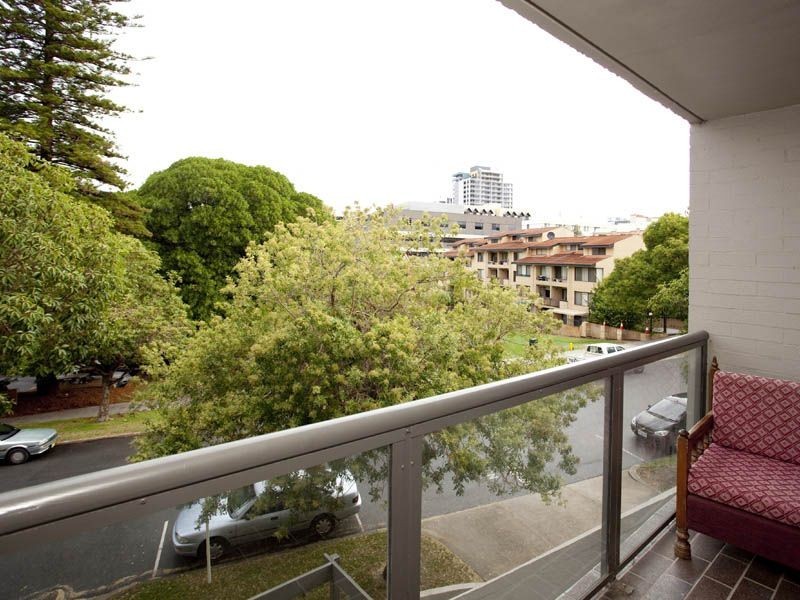 23/2 Goderich Street, East Perth WA 6004