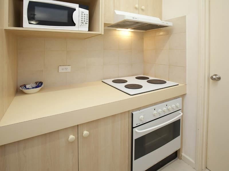 33/11 Regal Place, East Perth WA 6004