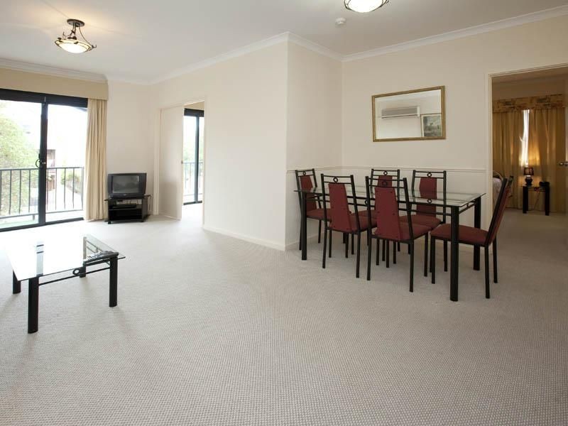 33/11 Regal Place, East Perth WA 6004