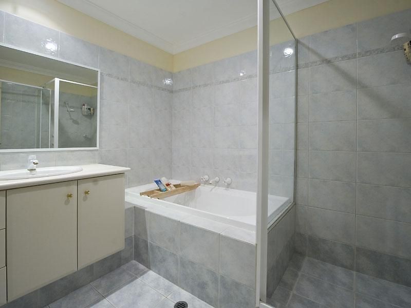 1/50 Victory Terrace, East Perth WA 6004