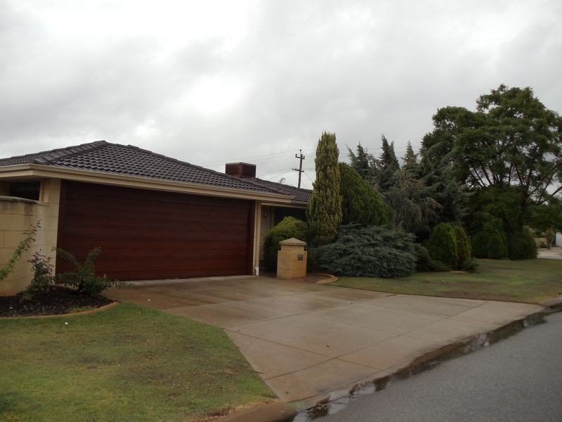 1 Stringy Bark Ramble, Willetton WA 6155