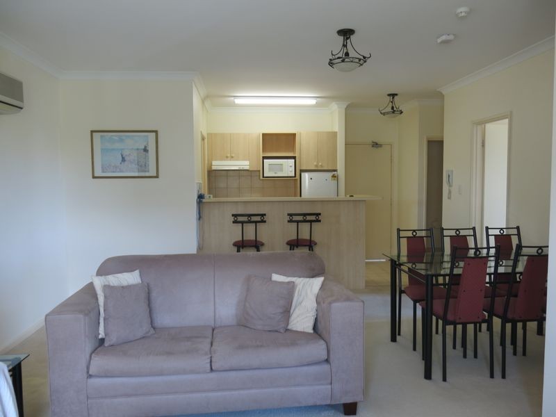 25/11 Regal Place, East Perth WA 6004