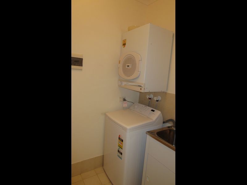 25/11 Regal Place, East Perth WA 6004