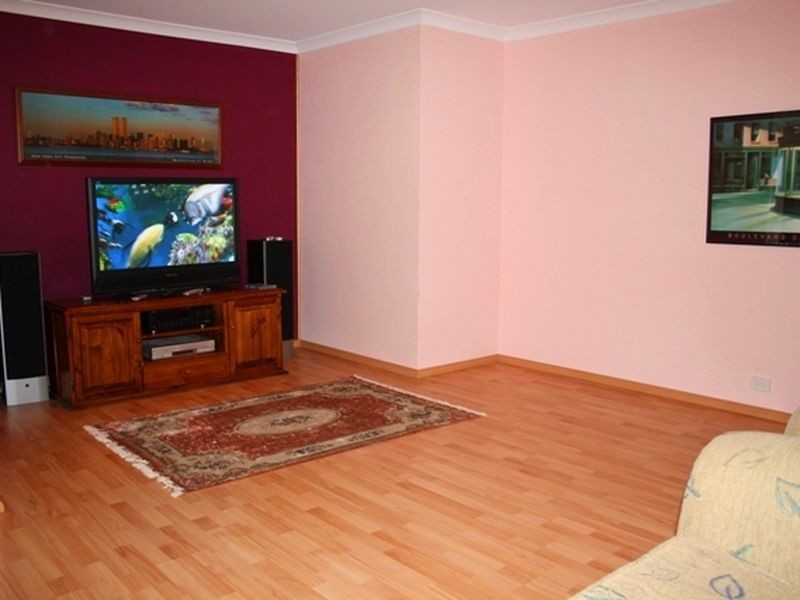 17 Oldham Pass, High Wycombe WA 6057