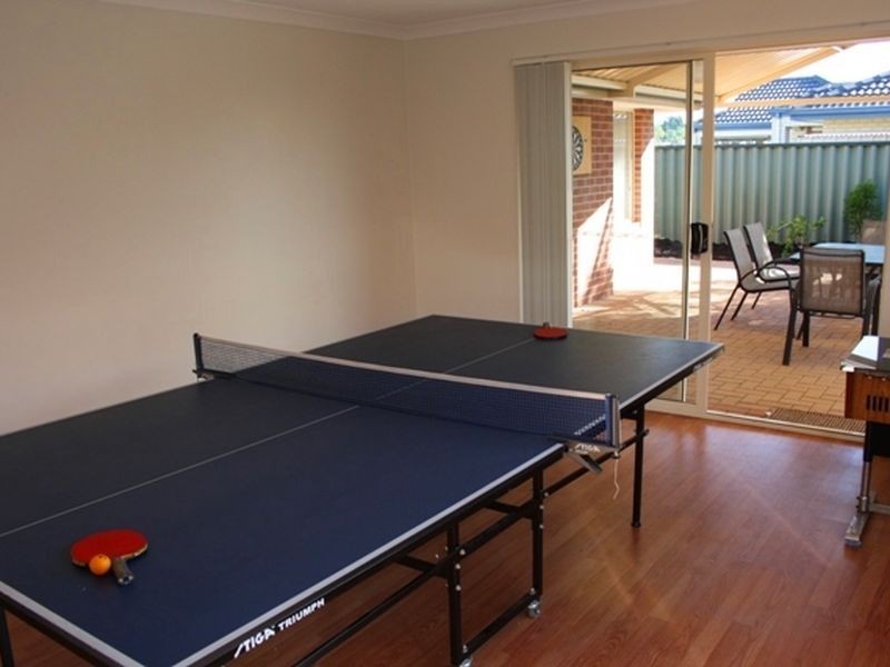 17 Oldham Pass, High Wycombe WA 6057