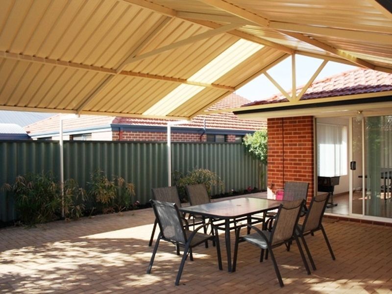 17 Oldham Pass, High Wycombe WA 6057