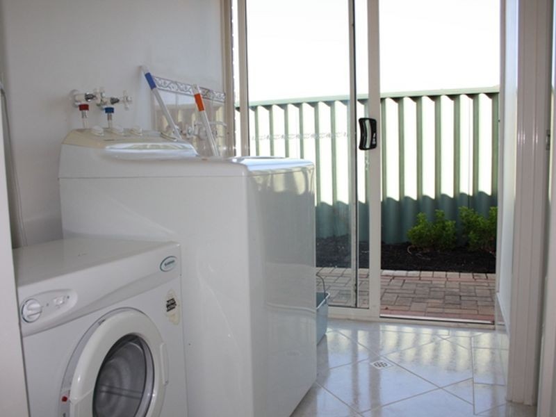 17 Oldham Pass, High Wycombe WA 6057