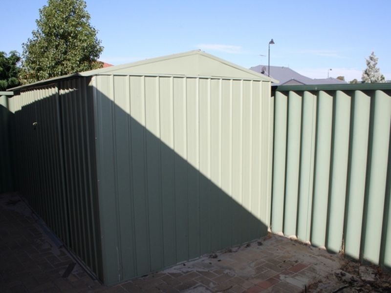 17 Oldham Pass, High Wycombe WA 6057