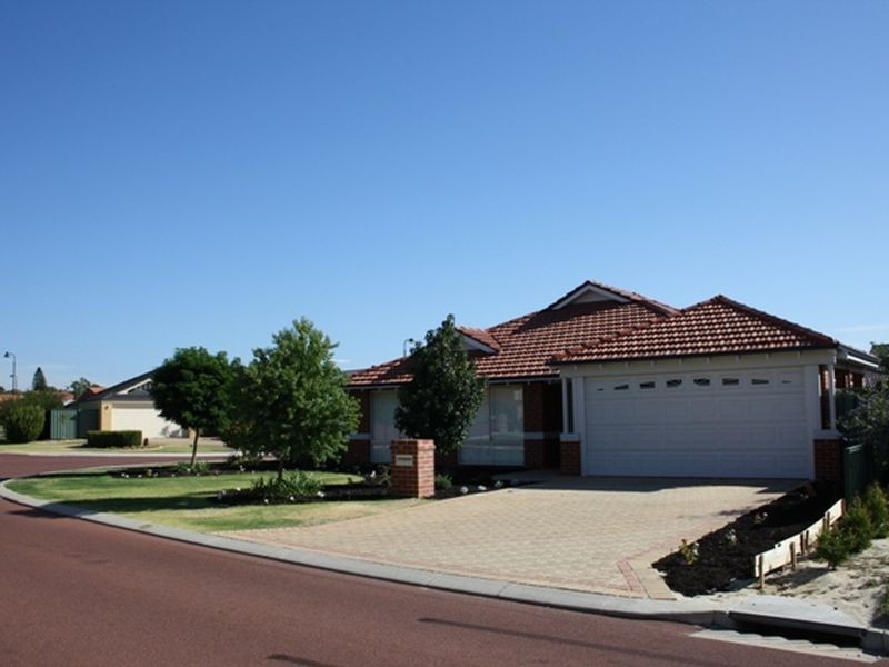 17 Oldham Pass, High Wycombe WA 6057