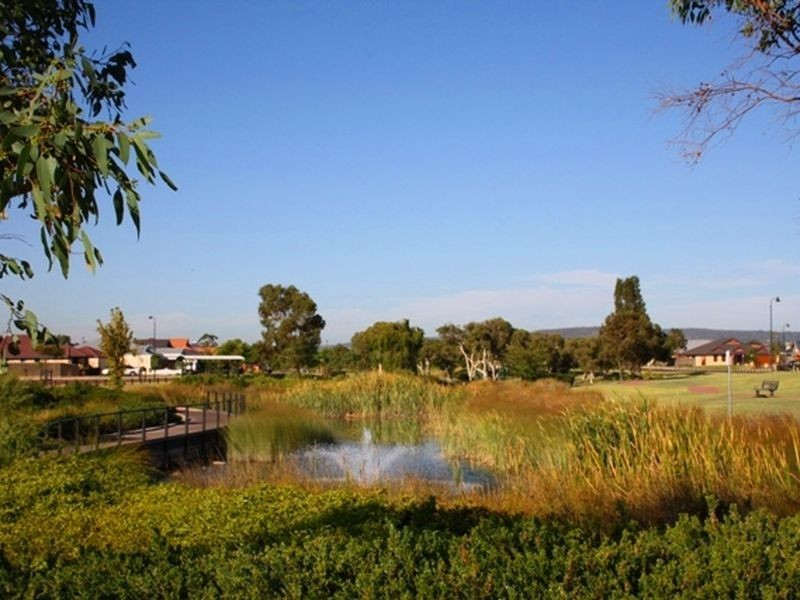 17 Oldham Pass, High Wycombe WA 6057