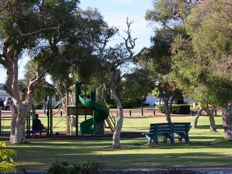 17 Oldham Pass, High Wycombe WA 6057