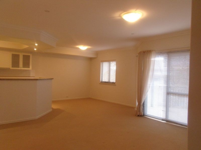 7/35 Haig Park Circle, East Perth WA 6004