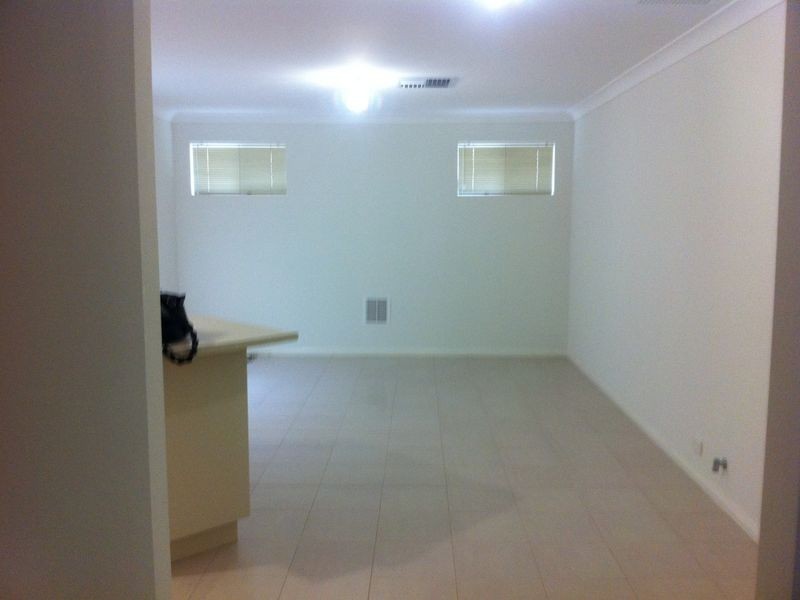 80B Fieldgate Square, Balga WA 6061