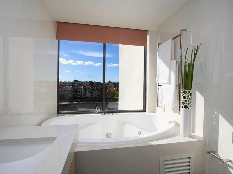 18/50 Royal Street, East Perth WA 6004