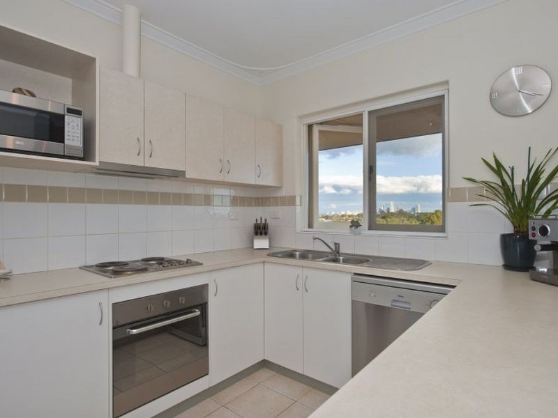 12/42 Kinsella Street, Joondanna WA 6060