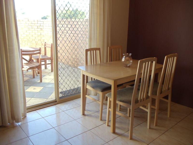 24/208 Burslem Drive, Maddington WA 6109