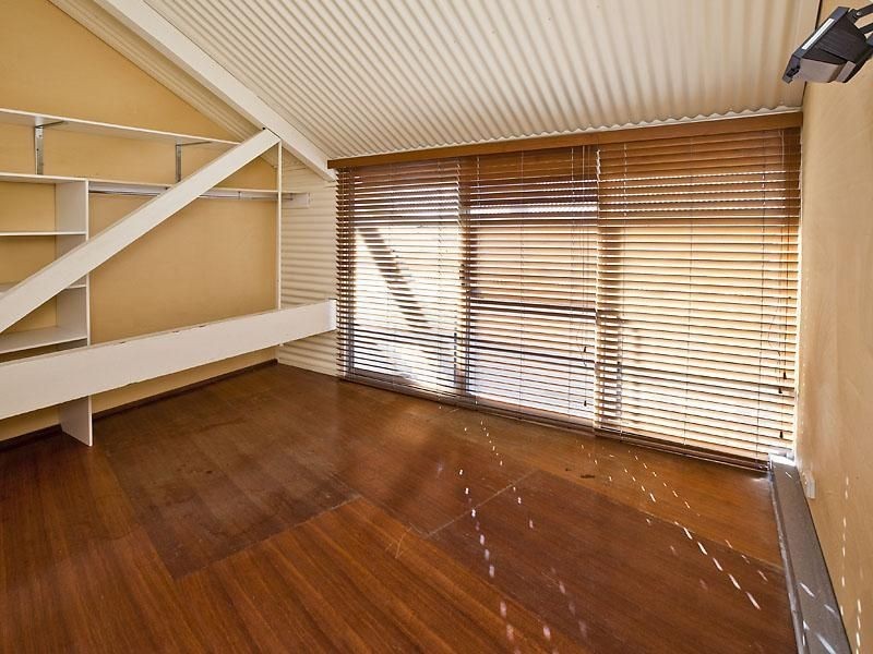 8 Little Saunders Street, East Perth WA 6004