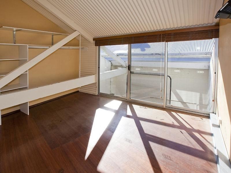 8 Little Saunders Street, East Perth WA 6004