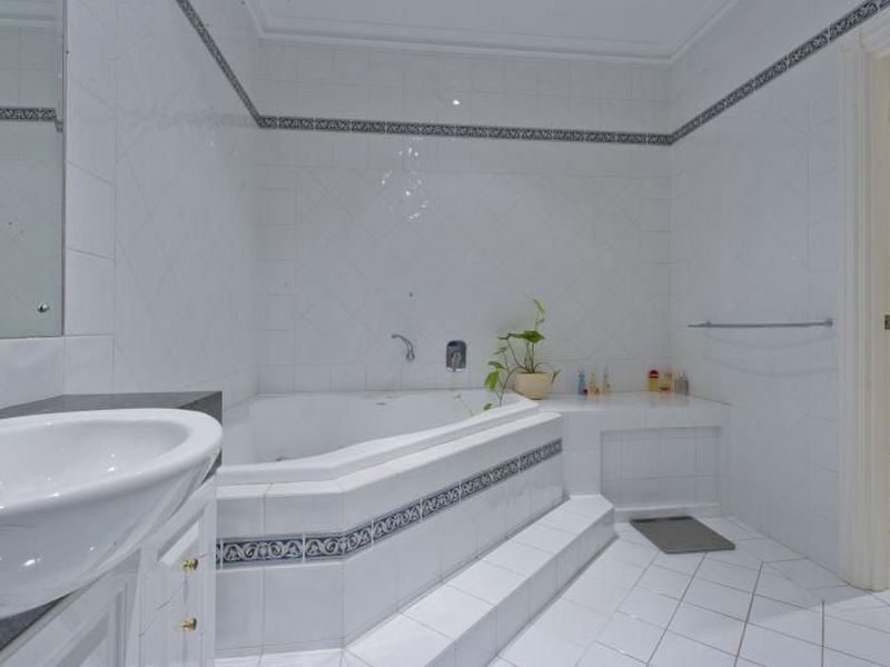 2 Haig Park Circle, East Perth WA 6004