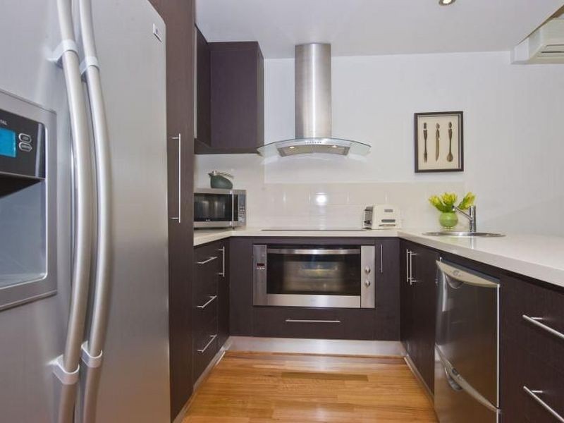 2/14 Waterloo Crescent, East Perth WA 6004