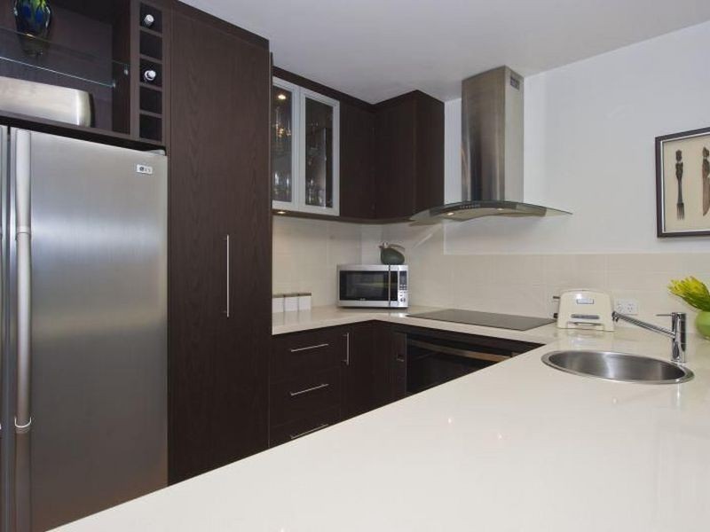 2/14 Waterloo Crescent, East Perth WA 6004