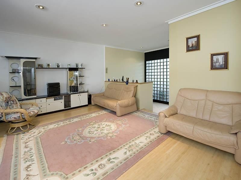 27 Tully Road, East Perth WA 6004