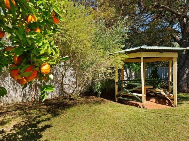 8 Wendowie Place, Mardella WA 6125