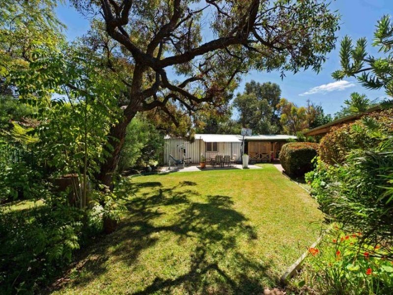 8 Wendowie Place, Mardella WA 6125