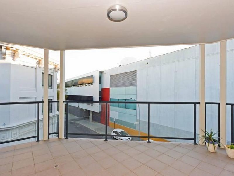 4/7 Henry Street, East Perth WA 6004