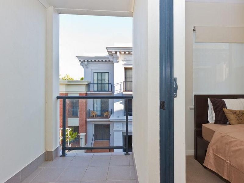 4/7 Henry Street, East Perth WA 6004