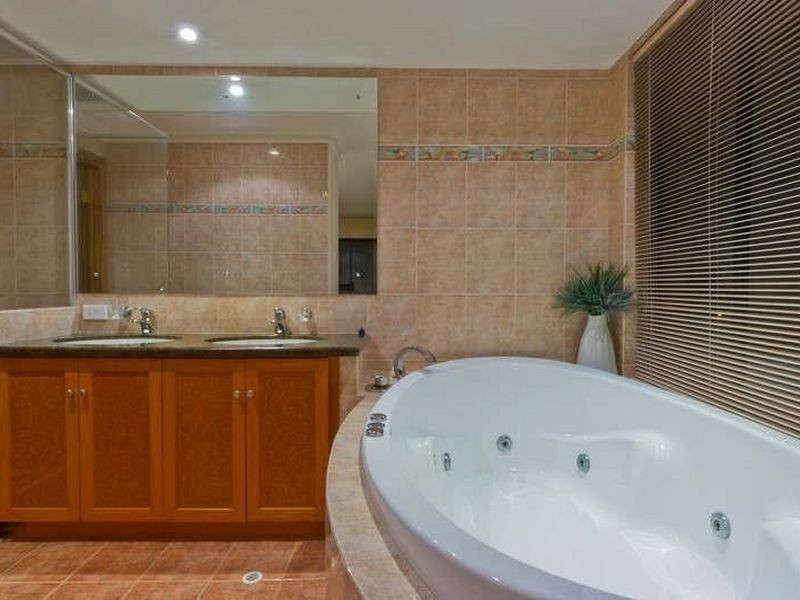 2 Jewell Lane, East Perth WA 6004