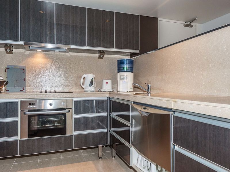 11/8 Victoria Avenue, Perth WA 6000