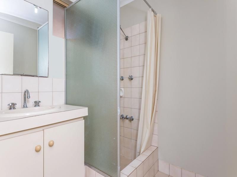 2/169 Shepperton Road, Victoria Park WA 6100