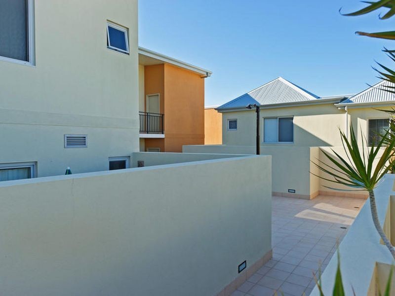 50/76 Newcastle Street, Perth WA 6000