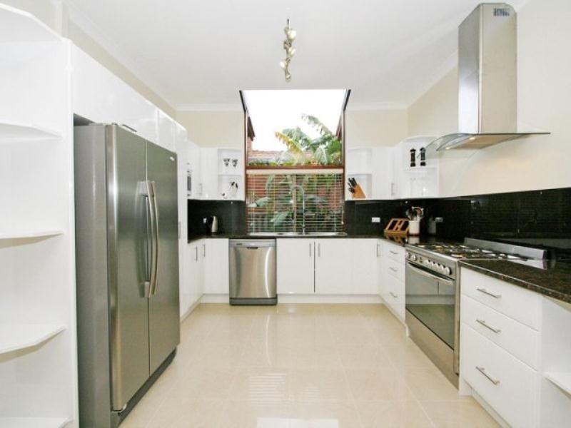 52 Peninsula Road, Maylands WA 6051