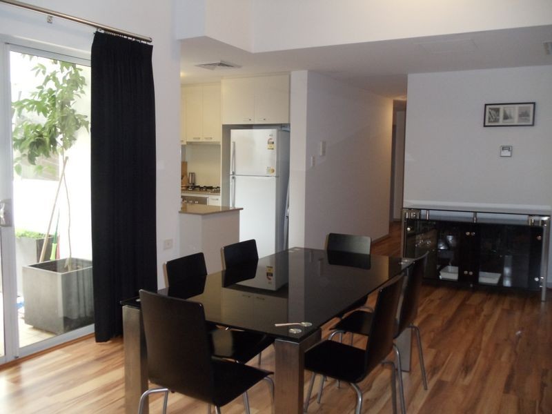 2/38 Fielder St, East Perth WA 6004