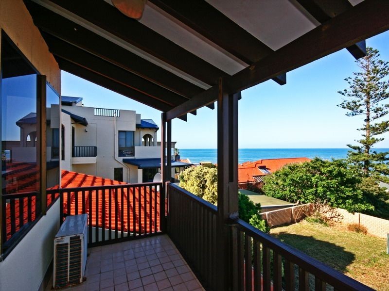 7 Leach Street, Marmion WA 6020