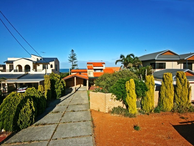 7 Leach Street, Marmion WA 6020